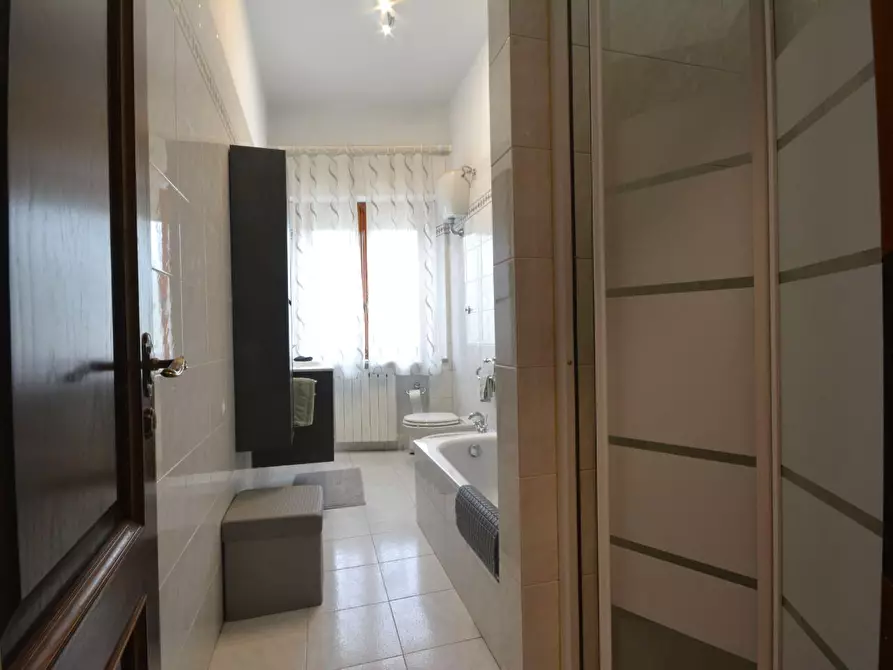 Immagine 12 di Appartamento in vendita  a Capannori