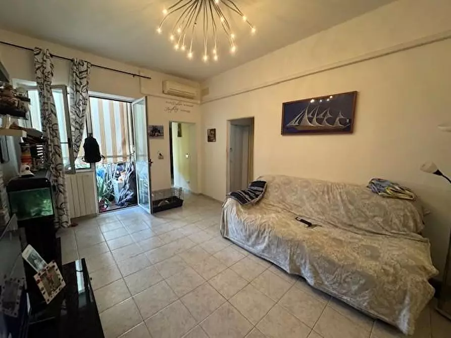 Immagine 2 di Appartamento in vendita  a Livorno
