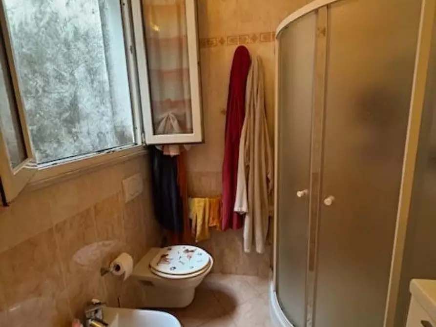 Immagine 32 di Appartamento in vendita  a Livorno