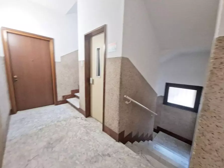 Immagine 29 di Appartamento in vendita  a Viareggio