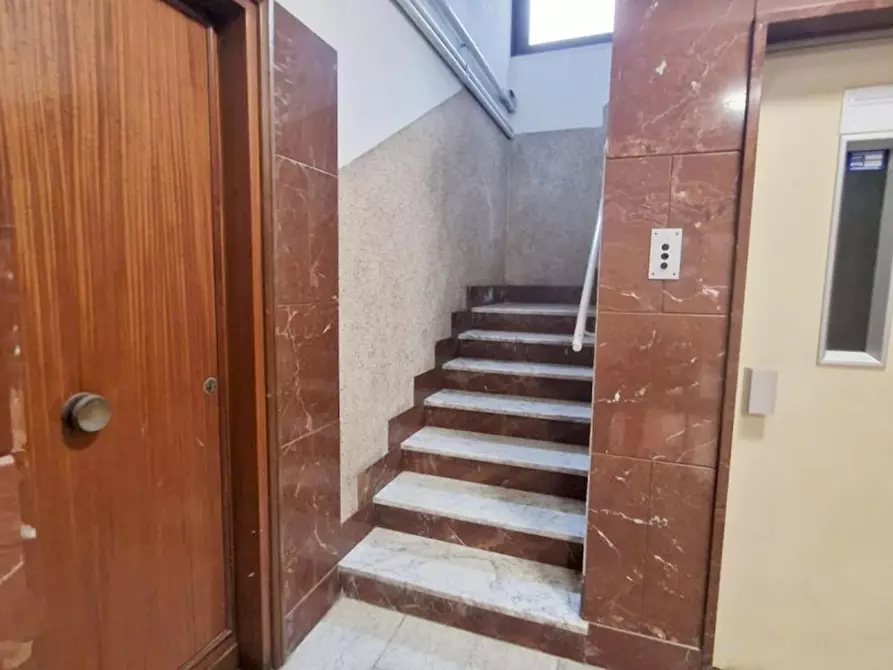 Immagine 28 di Appartamento in vendita  a Viareggio