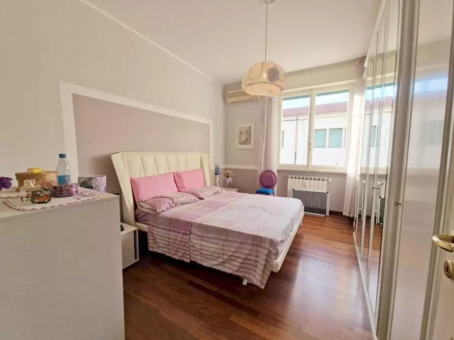 Immagine 20 di Appartamento in vendita  a Viareggio