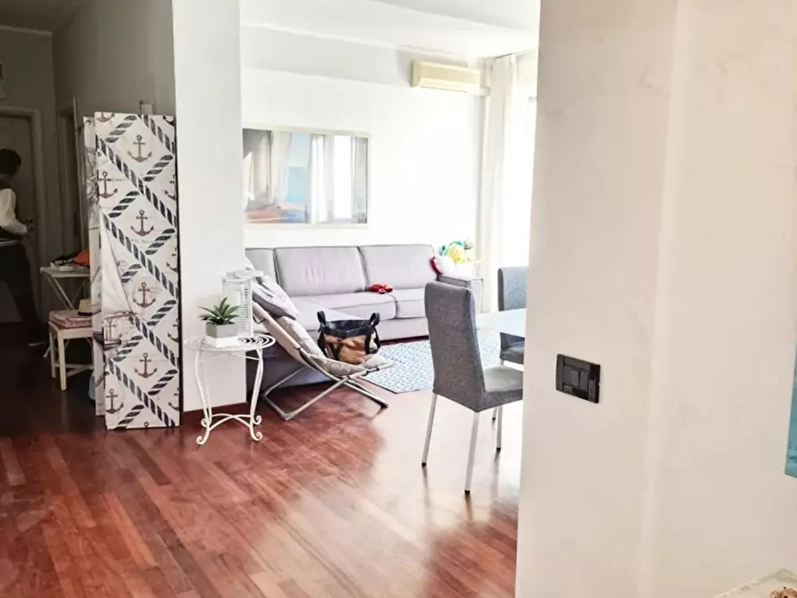 Immagine 6 di Appartamento in vendita  a Viareggio