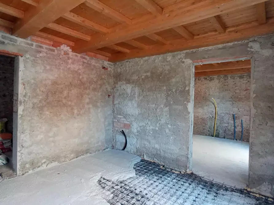 Immagine 4 di Casa indipendente in vendita  a Ponsacco