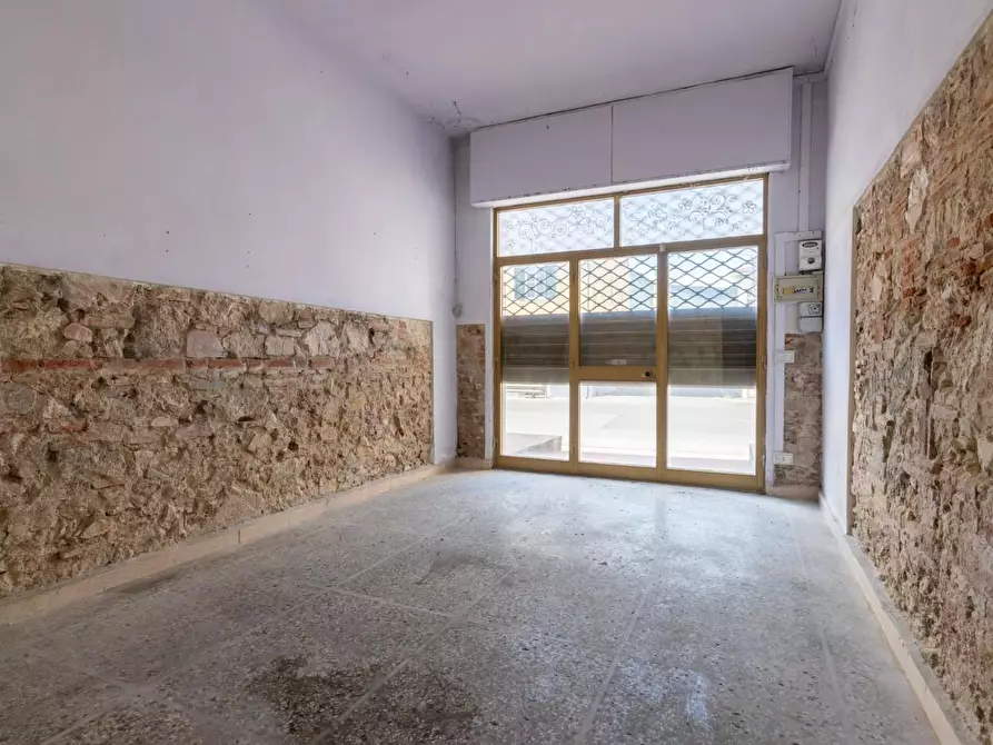 Immagine 10 di Villa in vendita  a Cascina