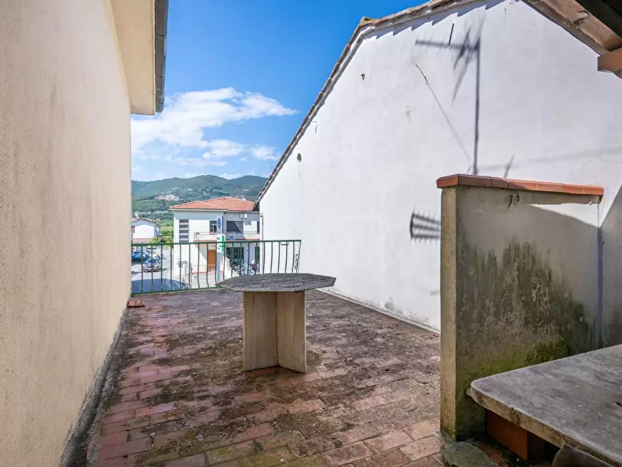 Immagine 36 di Villa in vendita  a Cascina