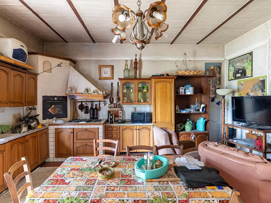 Immagine 33 di Casa colonica in vendita  a Empoli