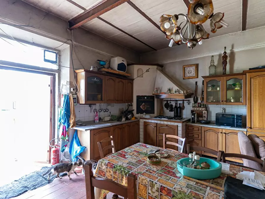 Immagine 32 di Casa colonica in vendita  a Empoli