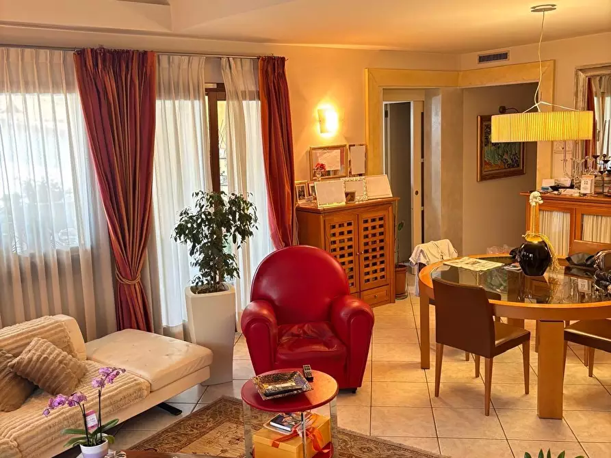 Immagine 87 di Mansarda in vendita  a Montecatini Terme