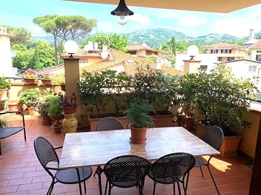 Immagine 40 di Mansarda in vendita  a Montecatini Terme
