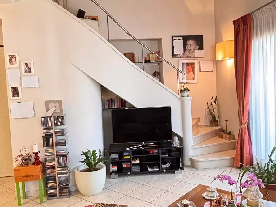 Immagine 94 di Mansarda in vendita  a Montecatini Terme