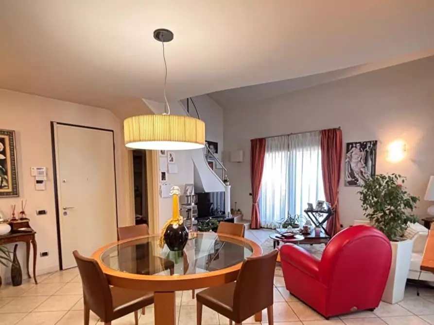 Immagine 91 di Mansarda in vendita  a Montecatini Terme