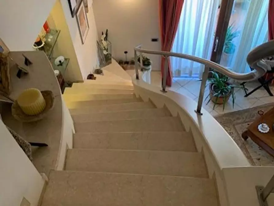 Immagine 46 di Mansarda in vendita  a Montecatini Terme