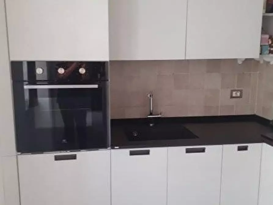 Immagine 23 di Appartamento in vendita  a Carrara