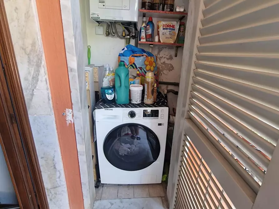 Immagine 21 di Appartamento in vendita  a Carrara