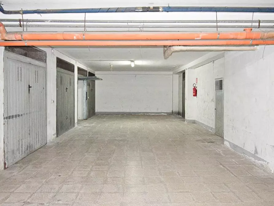 Immagine 18 di Appartamento in vendita  a Maglie