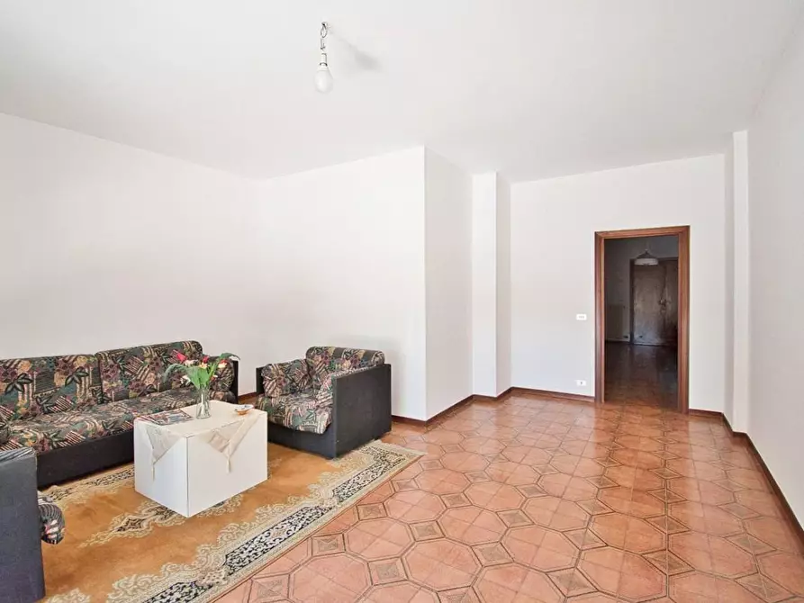 Immagine 4 di Appartamento in vendita  a Maglie