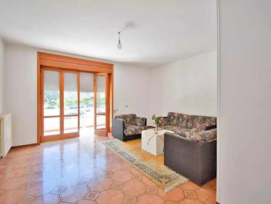 Immagine 5 di Appartamento in vendita  a Maglie