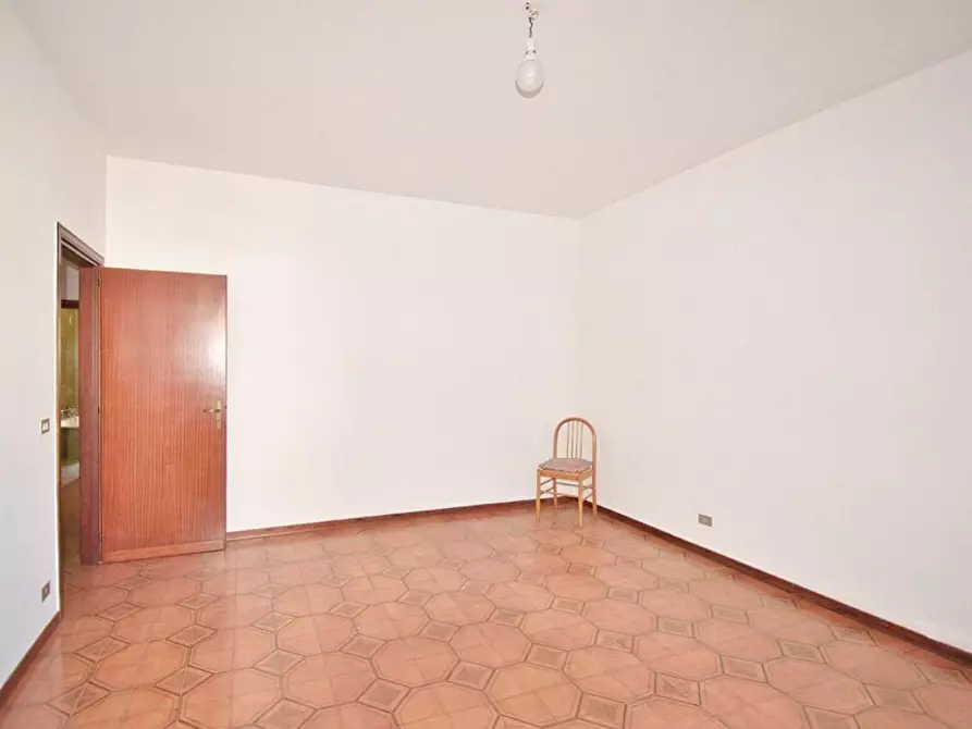 Immagine 12 di Appartamento in vendita  a Maglie