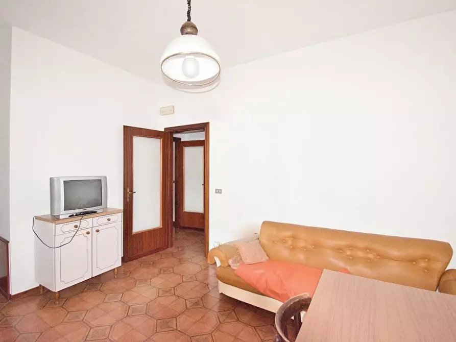 Immagine 8 di Appartamento in vendita  a Maglie