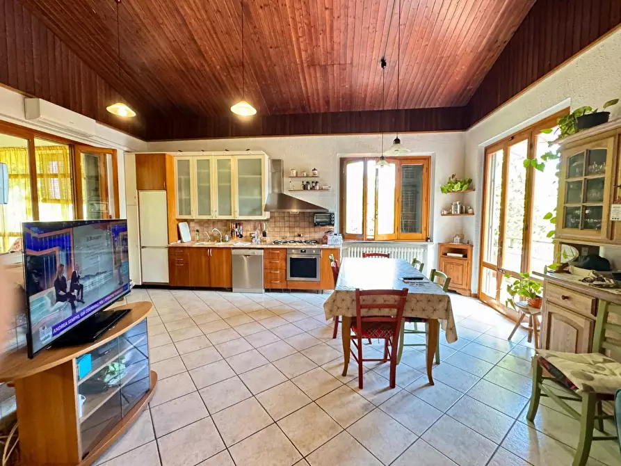 Immagine 14 di Villa in vendita  a Montelupo Fiorentino