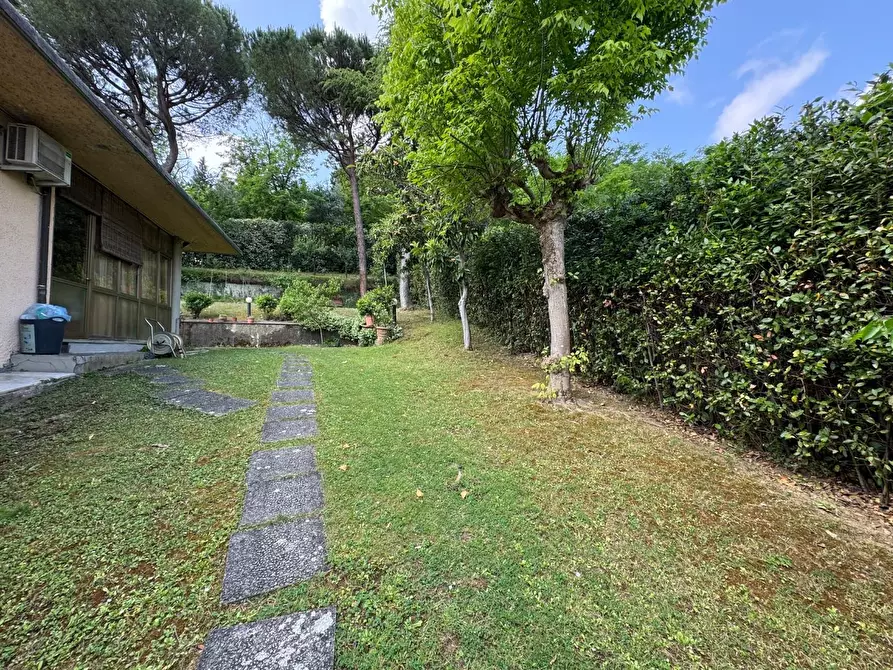 Immagine 3 di Villa in vendita  a Montelupo Fiorentino