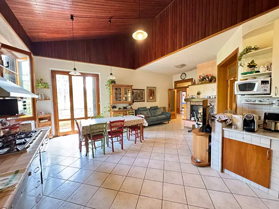 Immagine 17 di Villa in vendita  a Montelupo Fiorentino