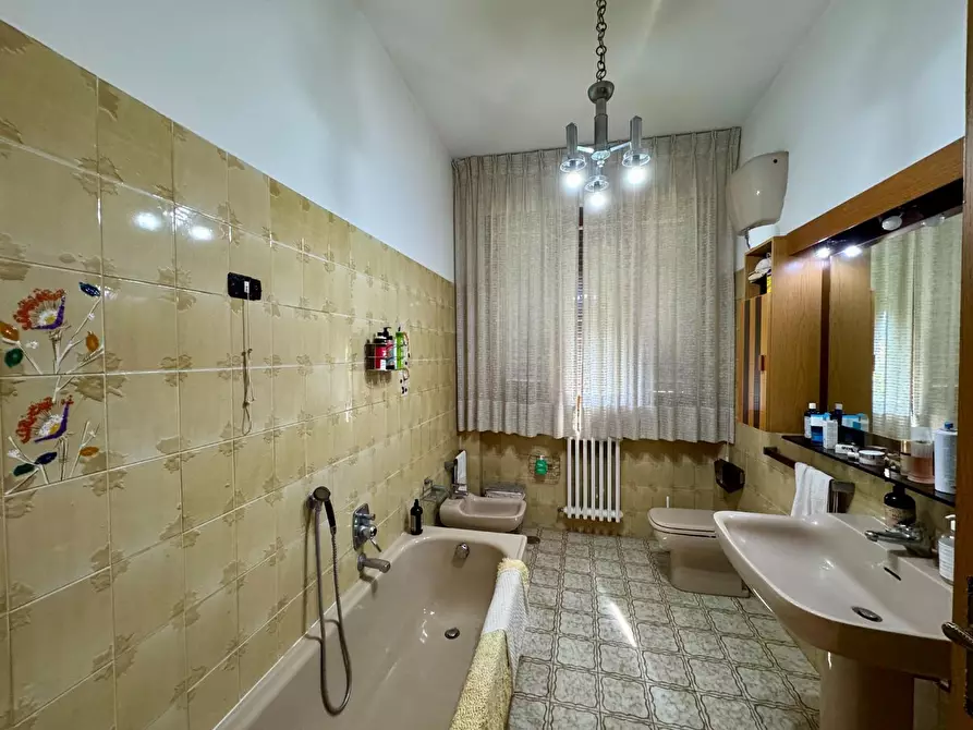 Immagine 37 di Villa in vendita  a Montelupo Fiorentino