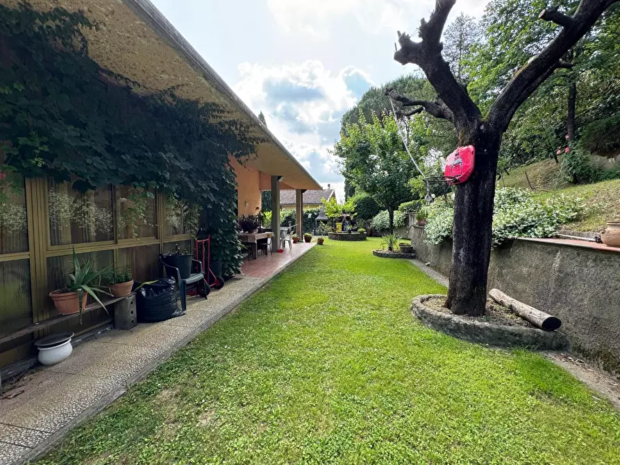 Immagine 4 di Villa in vendita  a Montelupo Fiorentino