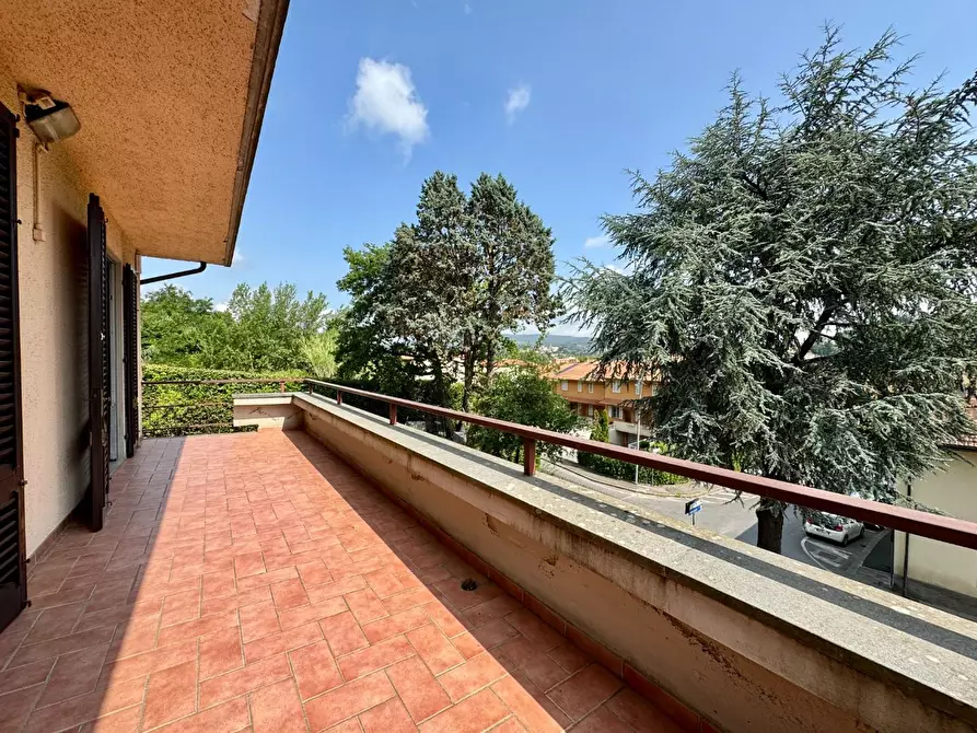 Immagine 35 di Villa in vendita  a Montelupo Fiorentino