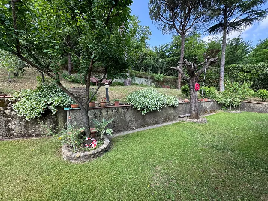 Immagine 5 di Villa in vendita  a Montelupo Fiorentino