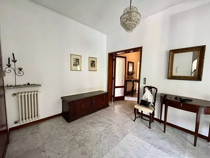 Immagine 19 di Appartamento in vendita  a Massa