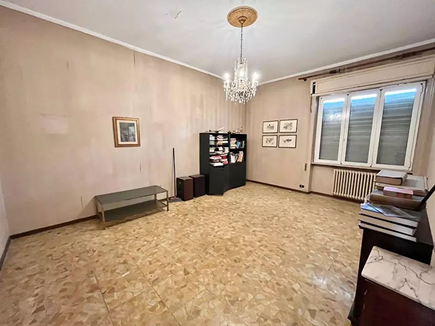 Immagine 13 di Appartamento in vendita  a Massa