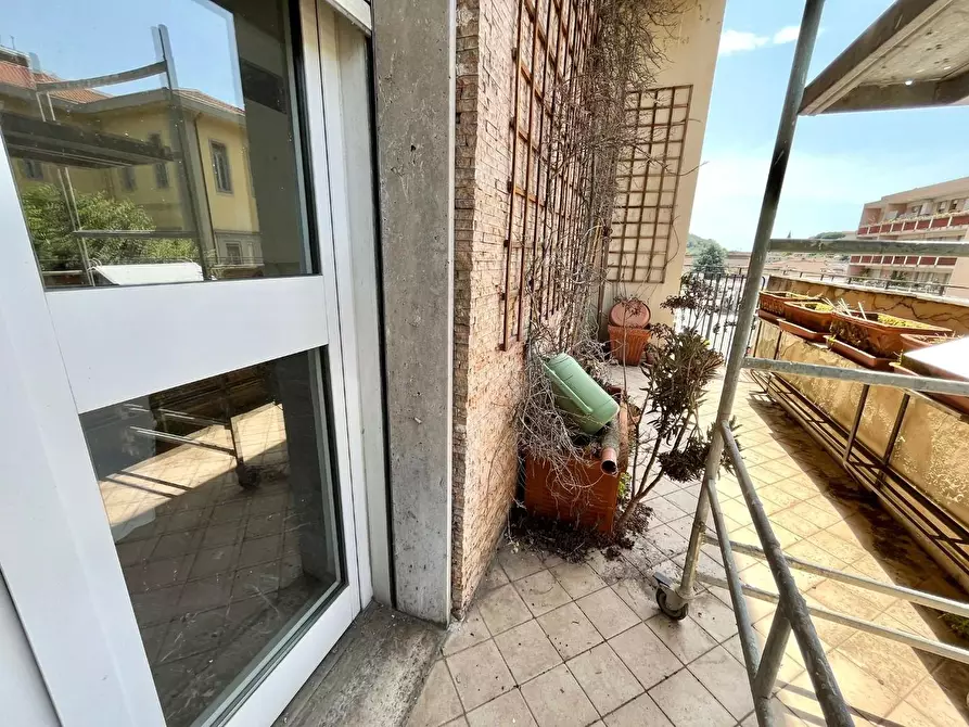 Immagine 7 di Appartamento in vendita  a Massa