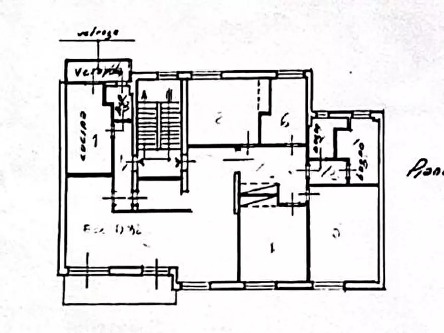 Immagine 31 di Appartamento in vendita  a Massa