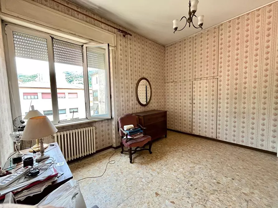 Immagine 23 di Appartamento in vendita  a Massa