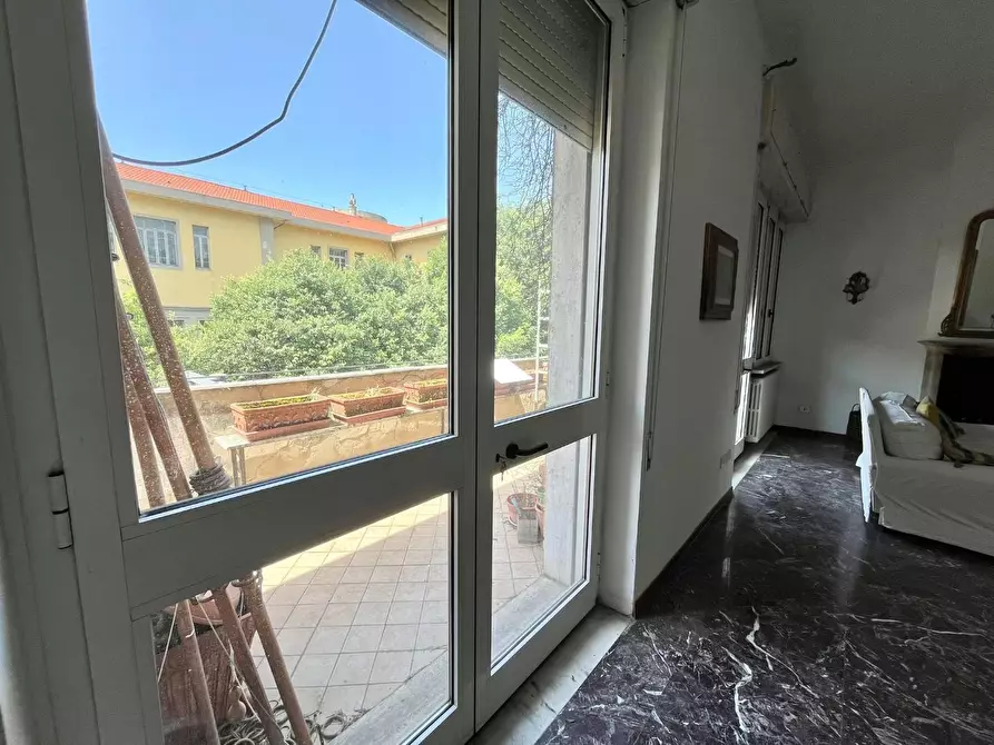 Immagine 5 di Appartamento in vendita  a Massa