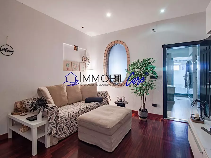 Immagine 10 di Appartamento in vendita  a Livorno