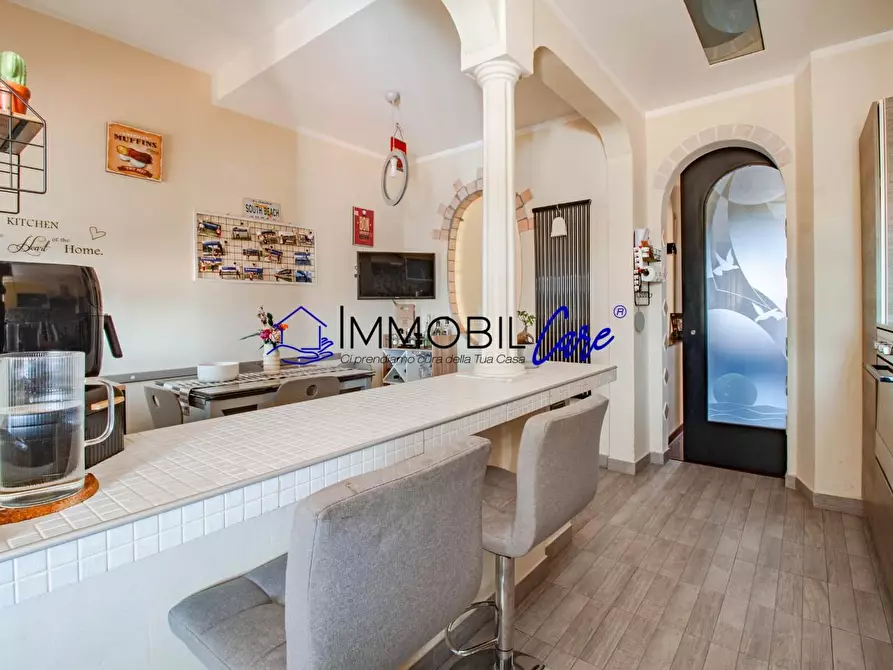 Immagine 5 di Appartamento in vendita  a Livorno