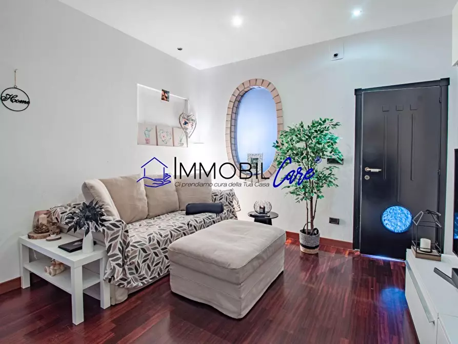 Immagine 11 di Appartamento in vendita  a Livorno