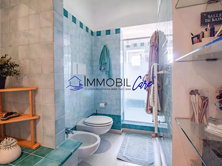 Immagine 15 di Appartamento in vendita  a Livorno