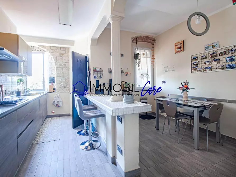 Immagine 3 di Appartamento in vendita  a Livorno