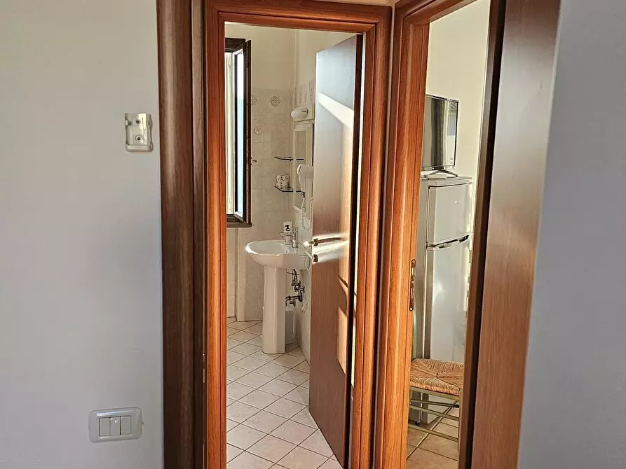 Immagine 13 di Appartamento in vendita  a Rosignano Marittimo