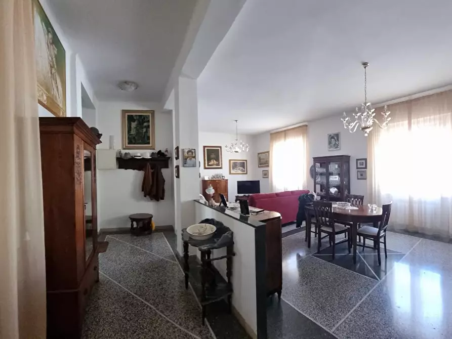 Immagine 10 di Appartamento in vendita  a Livorno