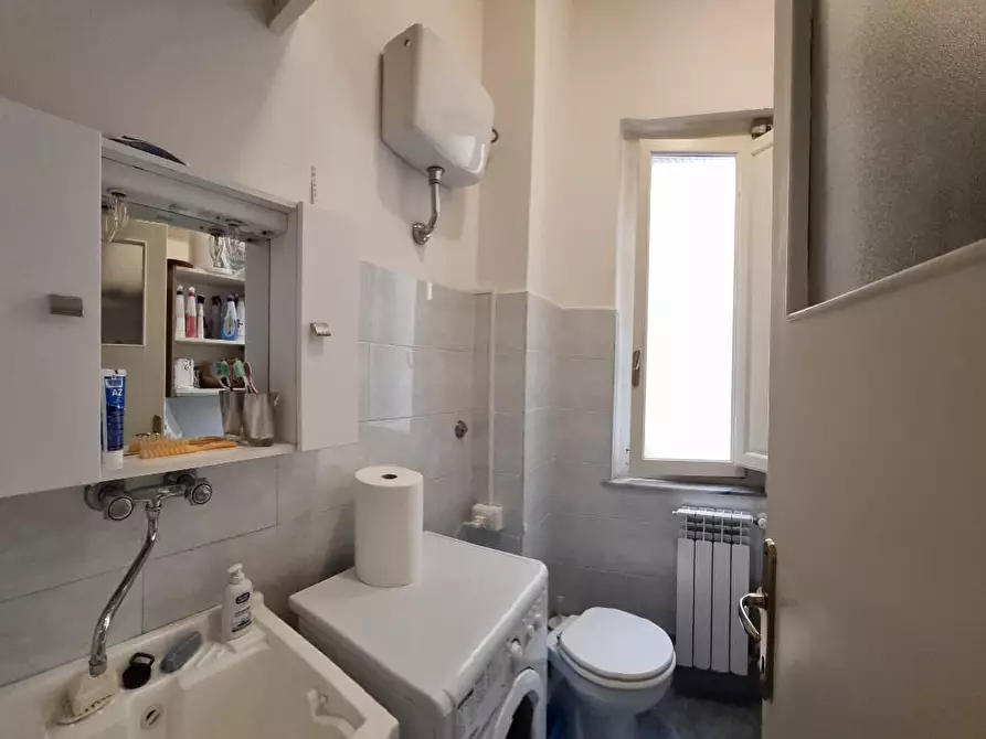 Immagine 24 di Appartamento in vendita  a Livorno