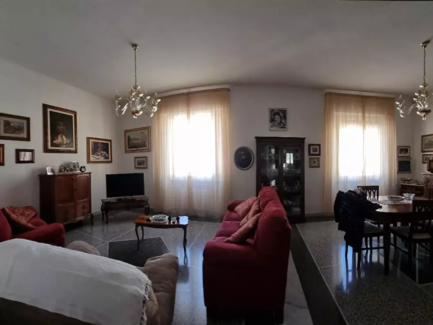 Immagine 3 di Appartamento in vendita  a Livorno