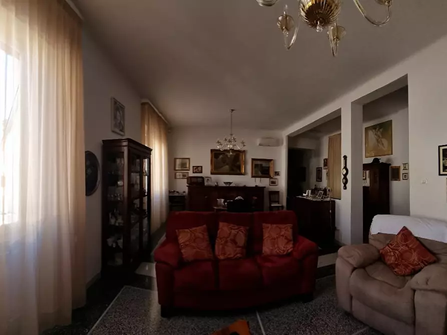 Immagine 4 di Appartamento in vendita  a Livorno