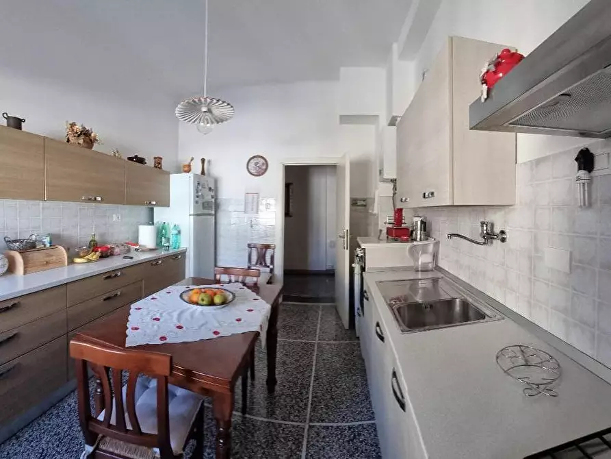 Immagine 15 di Appartamento in vendita  a Livorno