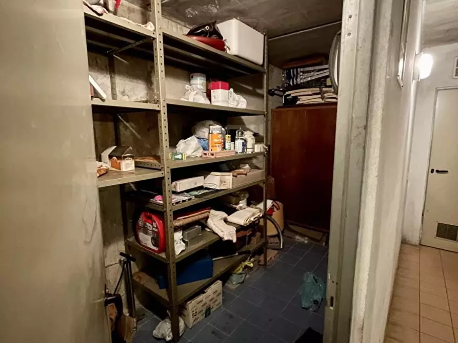 Immagine 13 di Appartamento in vendita  a Pisa