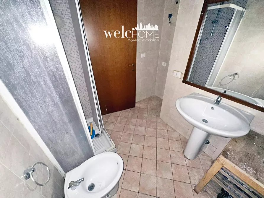 Immagine 25 di Appartamento in vendita  a Campi Bisenzio